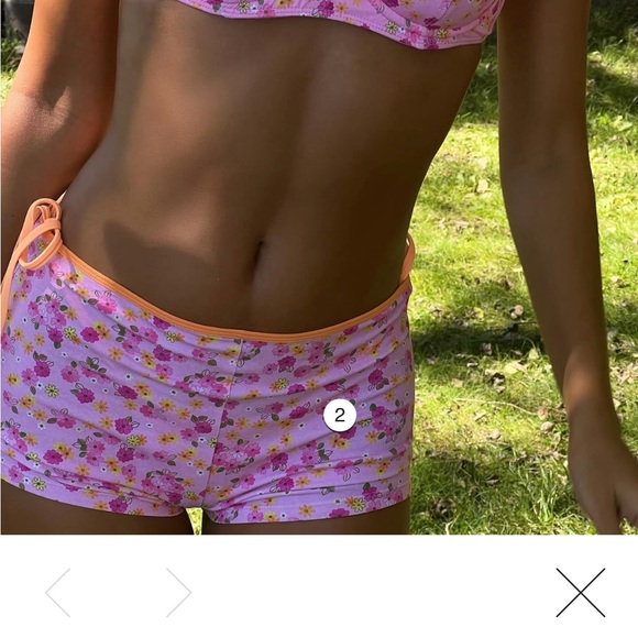 Frankie’s bikini top and bottom set (queens bath print) - Picture 6 of 6